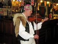 Speech CELTICPAGANINI Sergei Malyshev in the pub.
